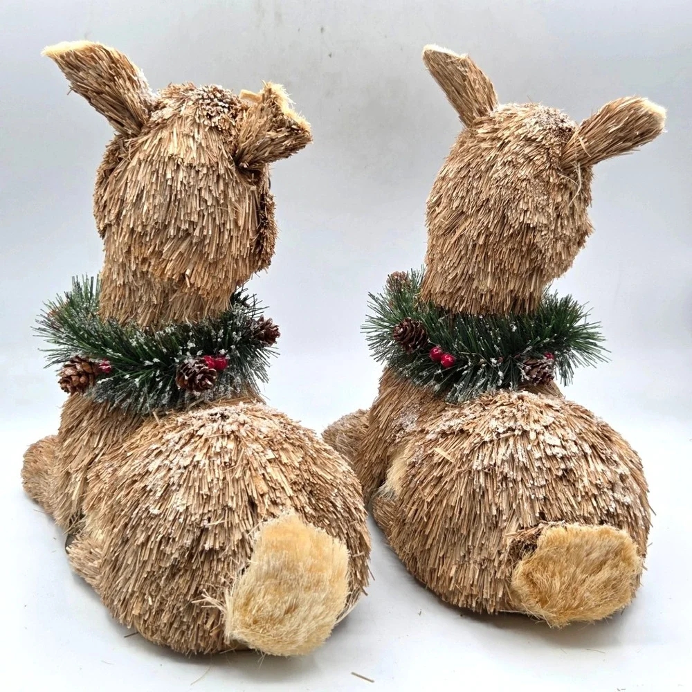 Lot of 2 Straw Deer Holiday Winter Rustic‎ Farmhouse Country Decor 9x11